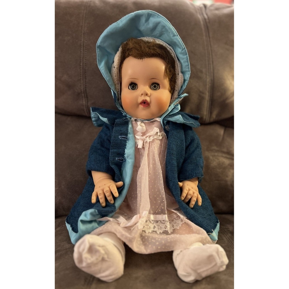 Vintage American Character "Toodles" Baby Doll 21" - Cries - With Extra Clothes
